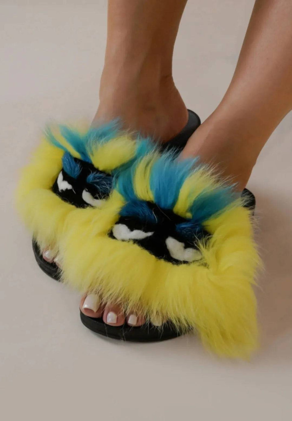 All Eyes On Me Slippers - My Sexy Black 