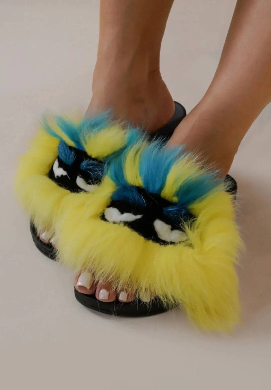 All Eyes On Me Slippers - My Sexy Black 