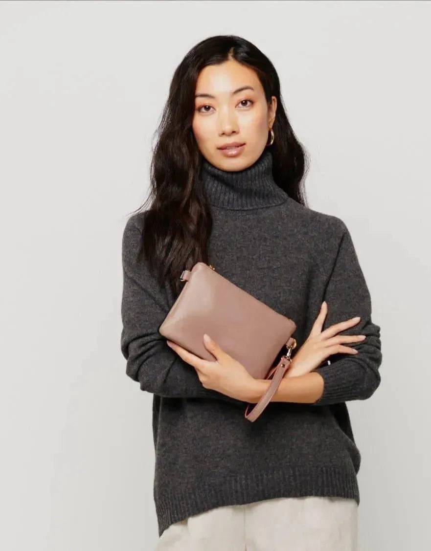 Chelsea Mersi Trio Crossbody - Taupe.