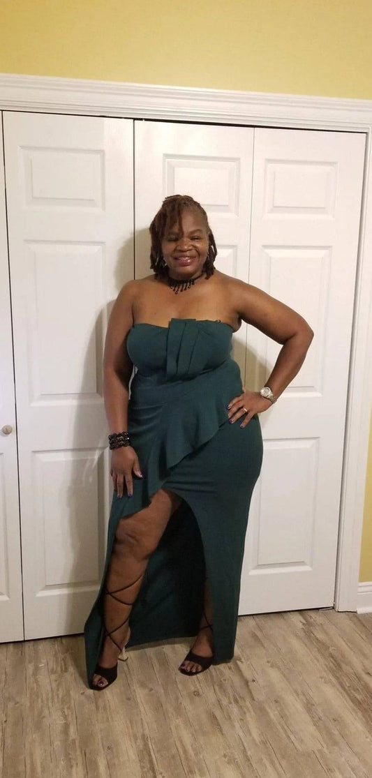 Watch Me Walk Maxi Plus Dress-Hunter Green.